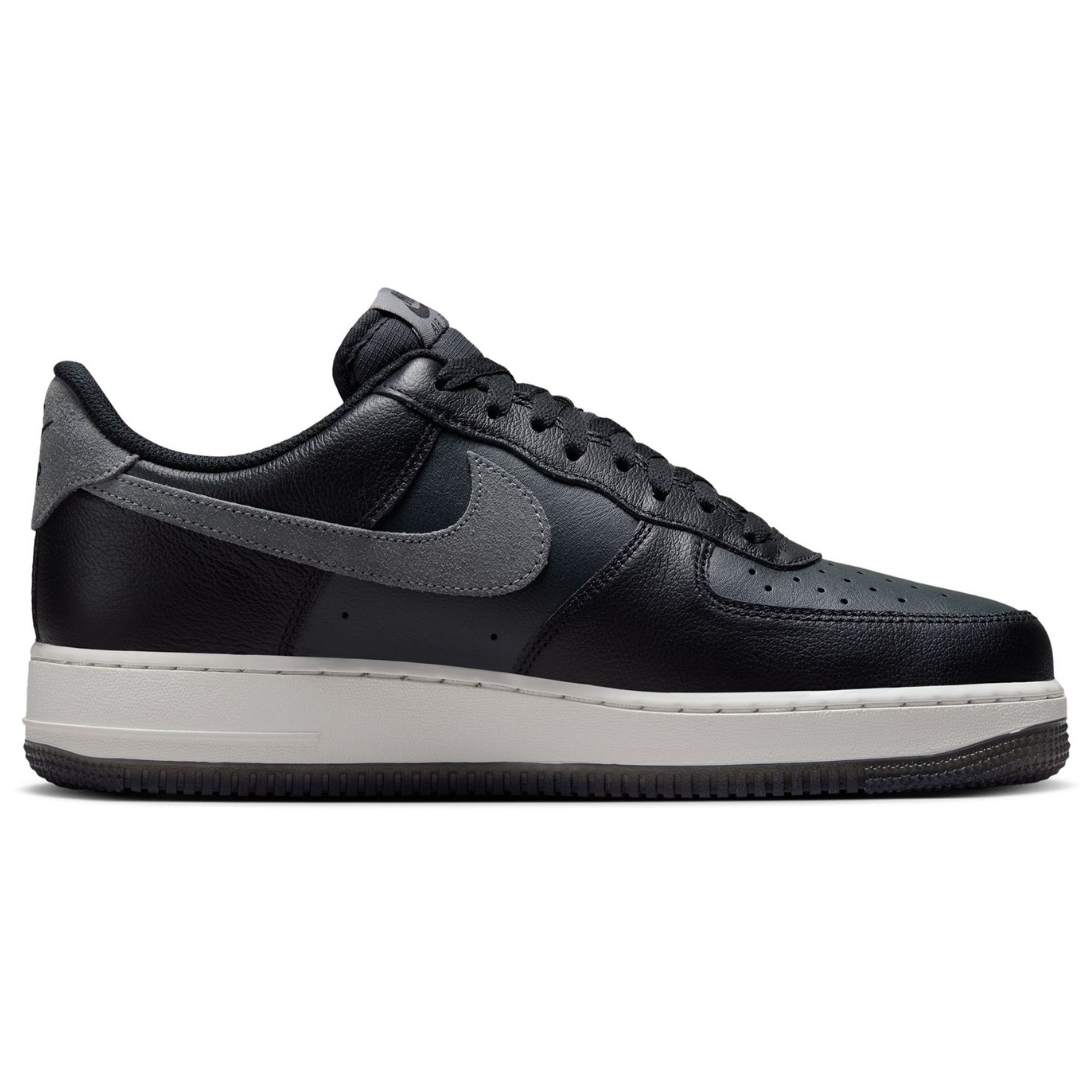 NIKE Crne Muške Patike AIR FORCE 1 '07 LV8 SMOKE GREY